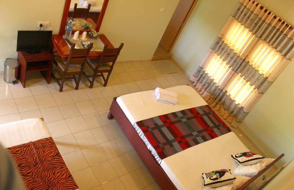 Green Land Guest House Піннавала Номер фото